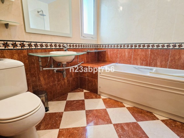 2 Slaapkamer Appartement in Nueva Andalucía