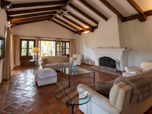 4 Soveroms Villa i Benahavís