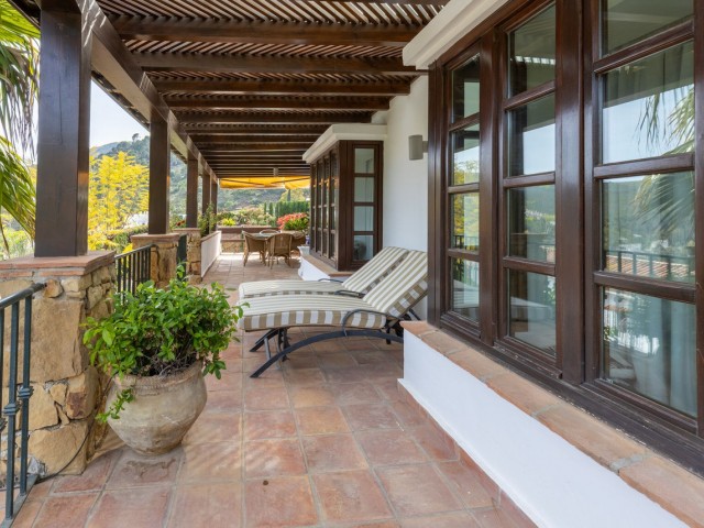 4 Soveroms Villa i Benahavís