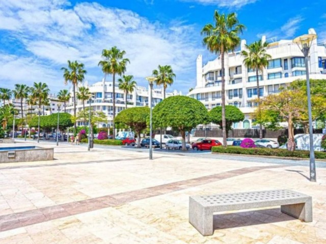 2 Bedrooms Apartment in Marbella