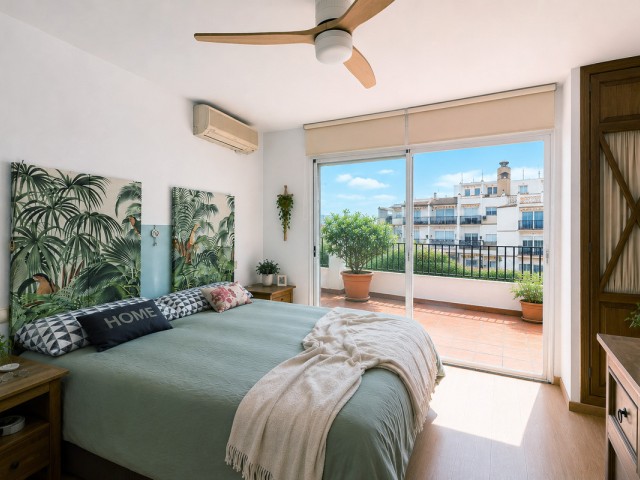 Maison mitoyenne avec 3 Chambres  à Estepona