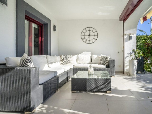 2 Bedrooms Apartment in San Pedro de Alcántara