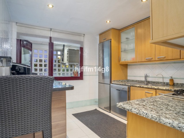 2 Bedrooms Apartment in San Pedro de Alcántara
