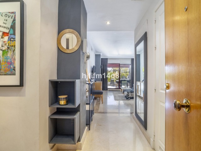 2 Bedrooms Apartment in San Pedro de Alcántara