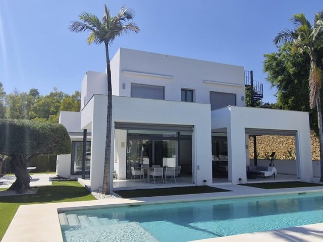 Villa, Nueva Andalucia
