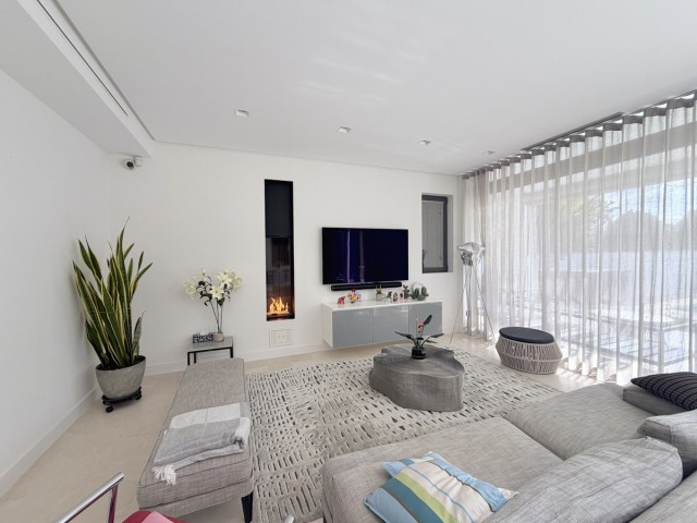 3 Schlafzimmer Villa in Nueva Andalucía