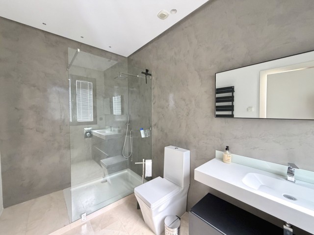 3 Schlafzimmer Villa in Nueva Andalucía