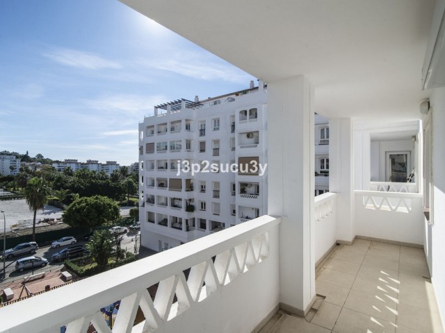 4 Slaapkamer Appartement in Nueva Andalucía