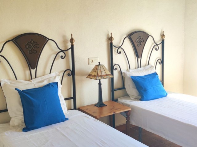 Villa avec 4 Chambres  à Alhaurín el Grande
