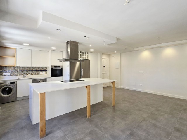 3 Bedrooms Apartment in Málaga Centro