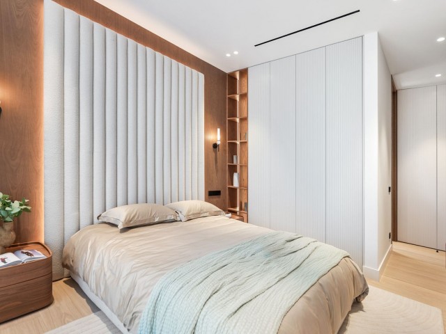 6 Bedrooms Villa in Marbesa