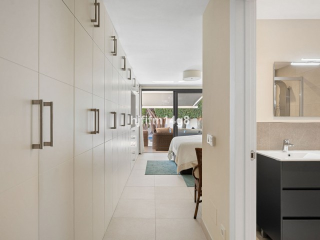 Villa avec 4 Chambres  à Nueva Andalucía