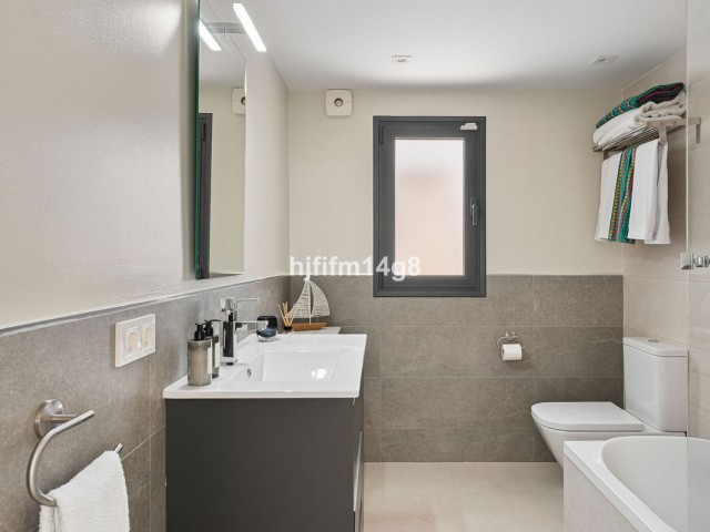 Villa avec 4 Chambres  à Nueva Andalucía