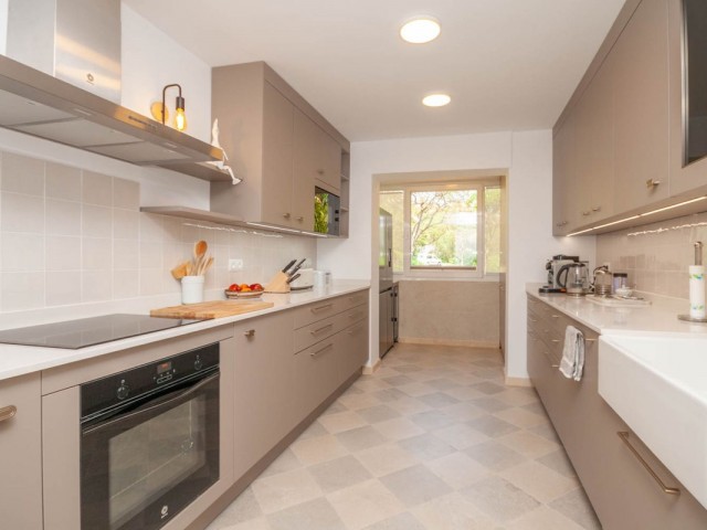 Appartement avec 3 Chambres  à Elviria