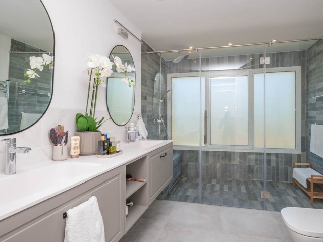 Appartement avec 3 Chambres  à Elviria