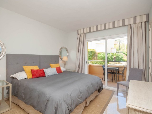 Appartement avec 3 Chambres  à Elviria