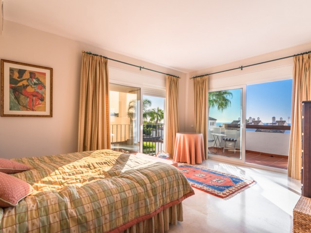 3 Slaapkamer Rijtjeshuis in Nueva Andalucía
