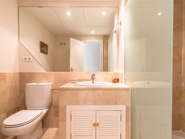 3 Slaapkamer Rijtjeshuis in Nueva Andalucía