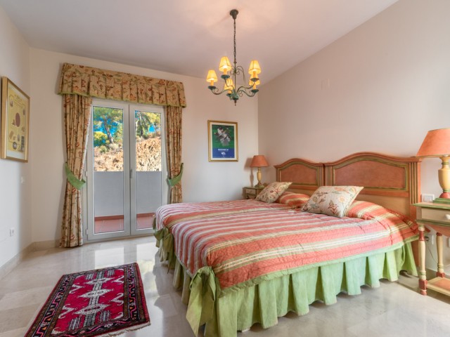 3 Slaapkamer Rijtjeshuis in Nueva Andalucía