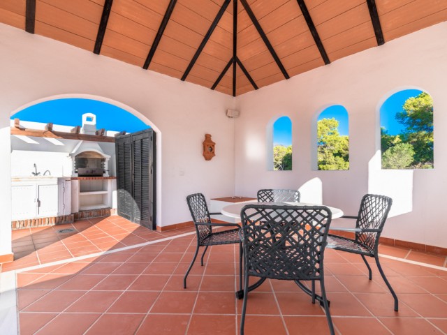 3 Slaapkamer Rijtjeshuis in Nueva Andalucía