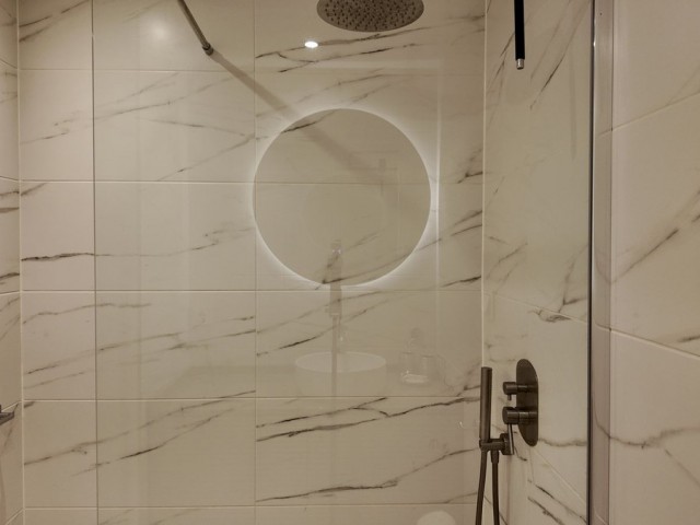 Apartamento con 4 Dormitorios  en La Duquesa