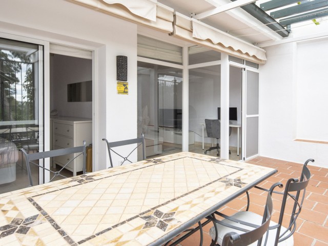 2 Schlafzimmer Apartment in Benahavís