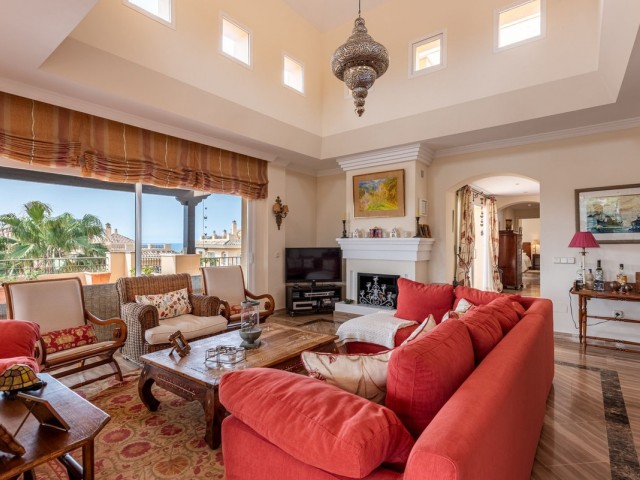 Appartement avec 4 Chambres  à Elviria
