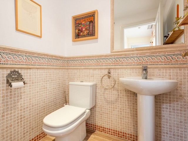 Appartement avec 4 Chambres  à Elviria