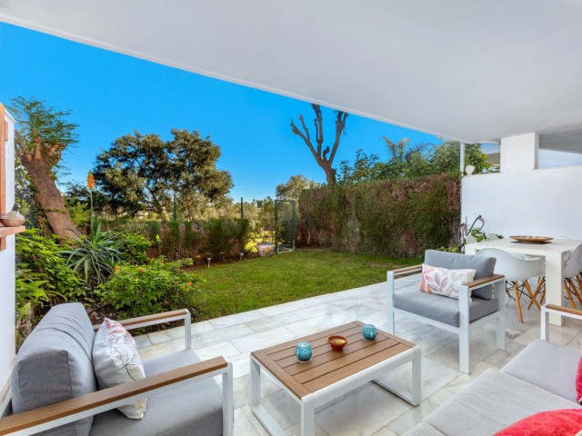 2 Bedrooms Apartment in San Pedro de Alcántara