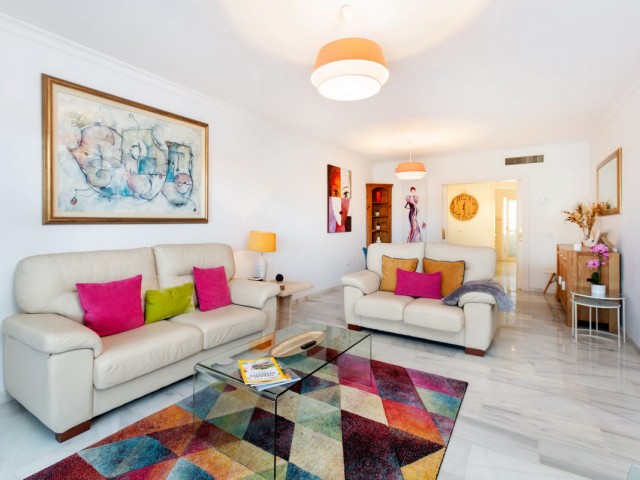 2 Bedrooms Apartment in San Pedro de Alcántara