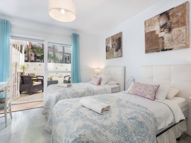 2 Bedrooms Apartment in San Pedro de Alcántara