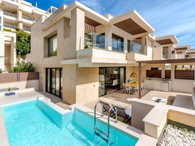 4 Schlafzimmer Reihenhaus in Mijas