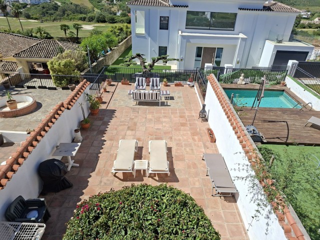 Rijtjeshuis, La Duquesa, R5374822