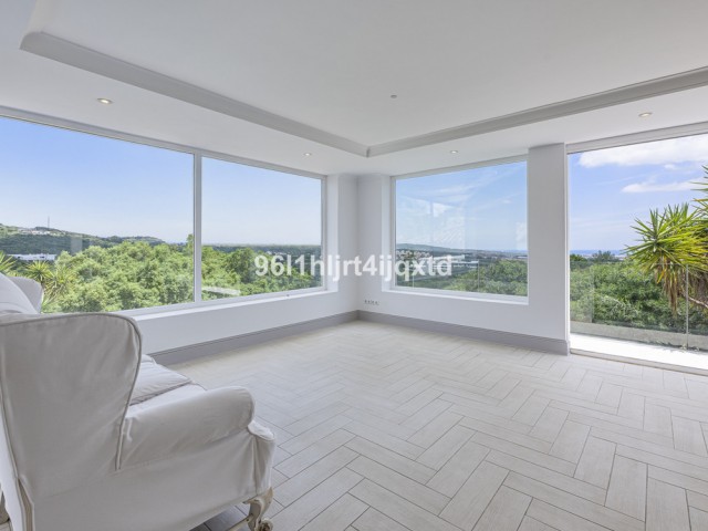 Villa avec 6 Chambres  à Sotogrande Alto