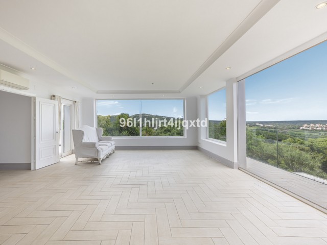 Villa avec 6 Chambres  à Sotogrande Alto