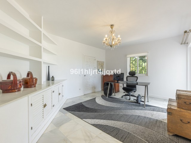 Villa avec 6 Chambres  à Sotogrande Alto