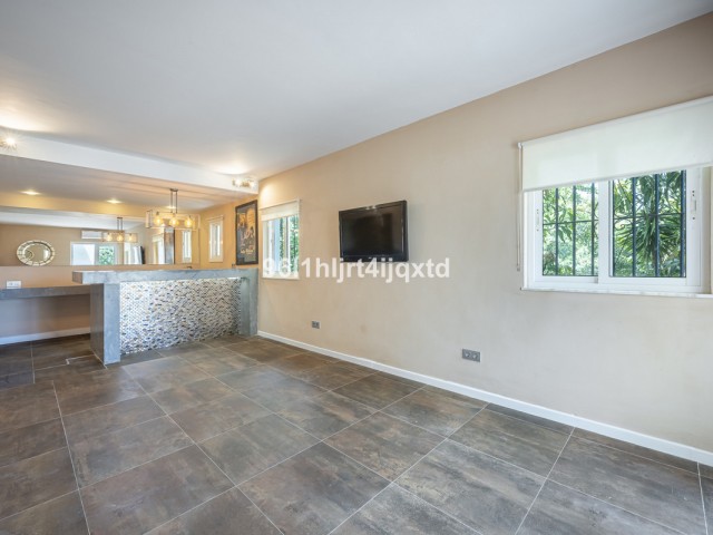 Villa avec 6 Chambres  à Sotogrande Alto