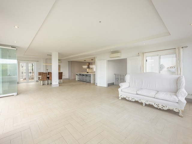 6 Makuuhuoneen Huvila Sotogrande Alto