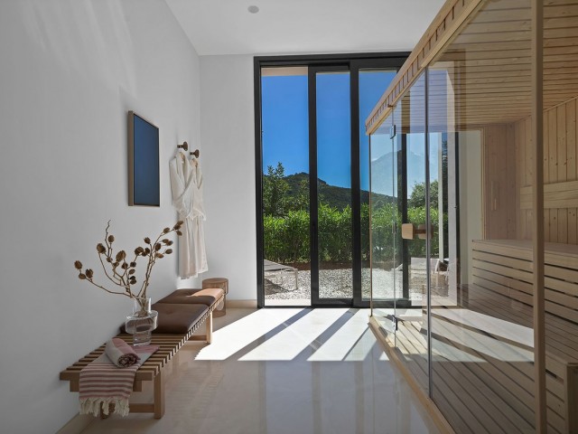 5 Soveroms Villa i Benahavís