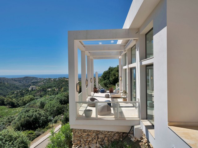 5 Soveroms Villa i Benahavís