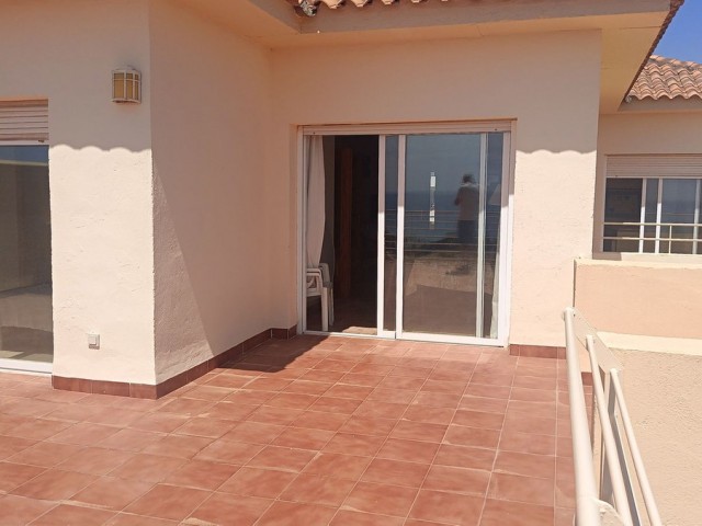 Apartamento con 3 Dormitorios  en Riviera del Sol