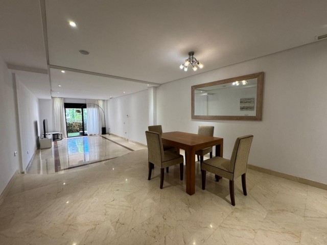 Appartement avec 2 Chambres  à Puerto Banús