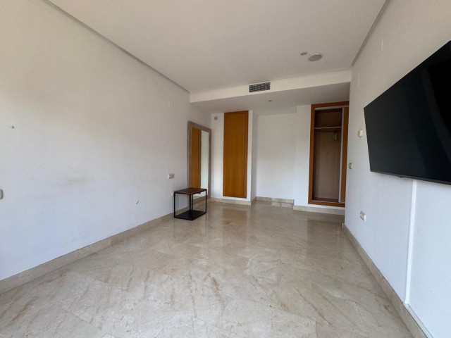 Appartement avec 2 Chambres  à Puerto Banús