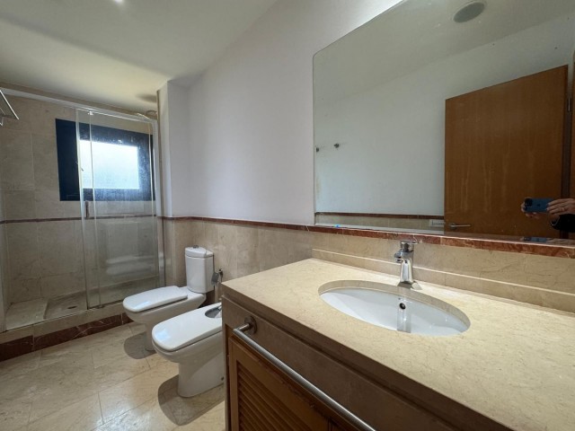 Appartement avec 2 Chambres  à Puerto Banús