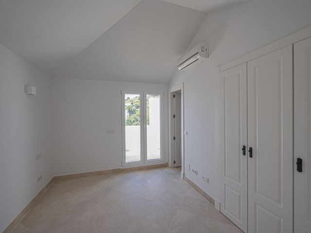 Penthouse avec 2 Chambres  à Nueva Andalucía