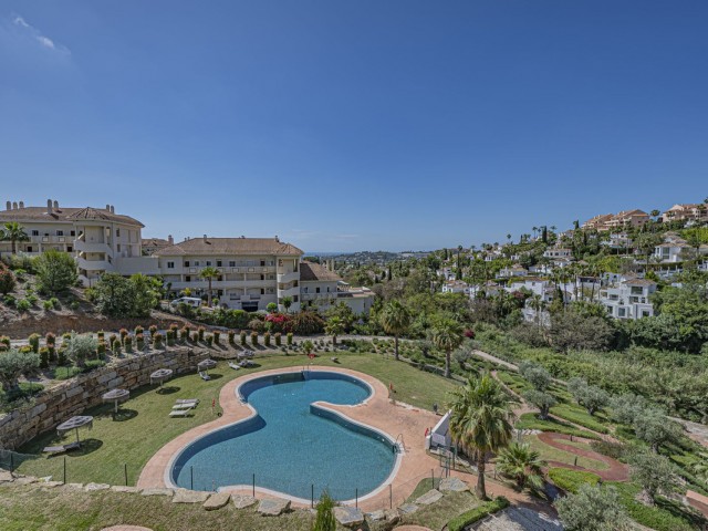 Penthouse avec 2 Chambres  à Nueva Andalucía