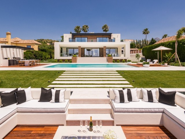 Villa, Nueva Andalucia