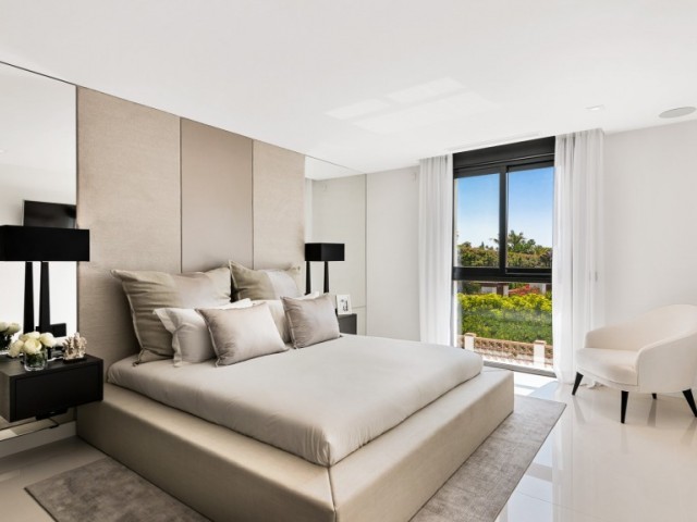 Villa avec 7 Chambres  à Nueva Andalucía