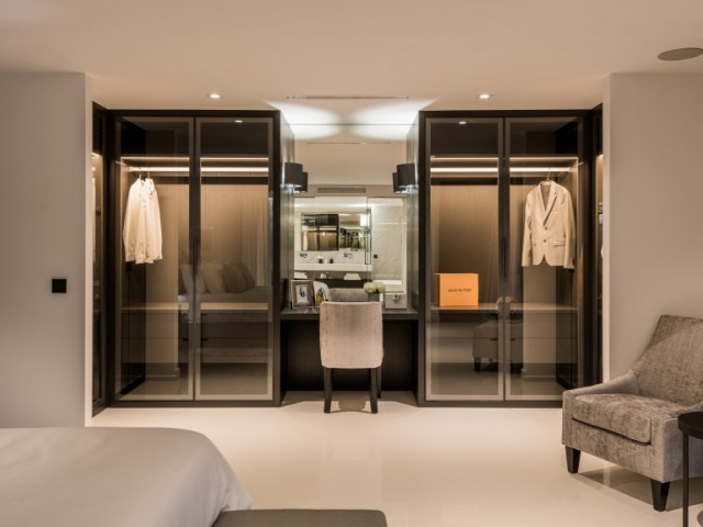 Villa avec 7 Chambres  à Nueva Andalucía