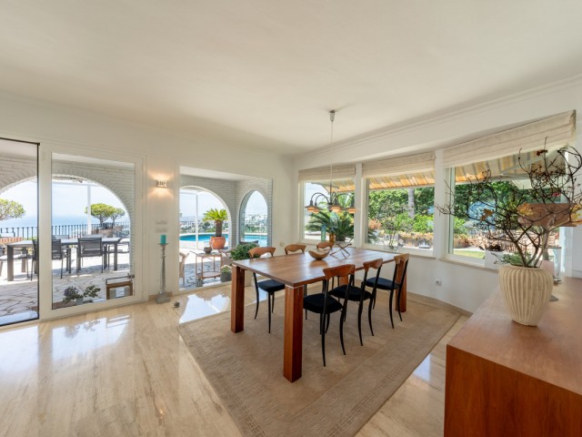 Villa avec 4 Chambres  à Benalmadena